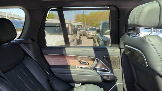 Land Rover Range Rover 3.0 D350 Autobiography 4dr Auto Diesel Estate - Image 27